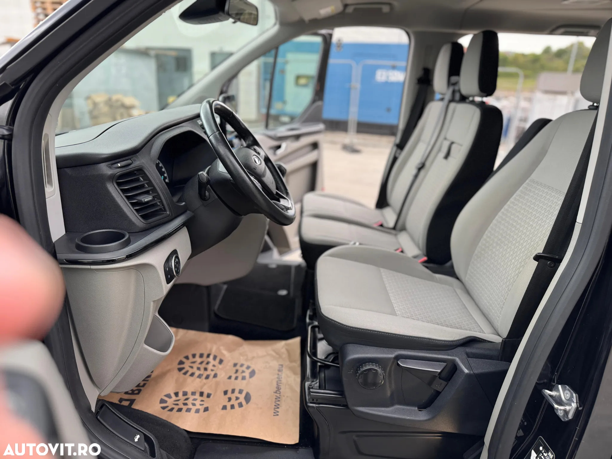 Ford Tourneo Custom 320 L1H1 VA Titanium - 12