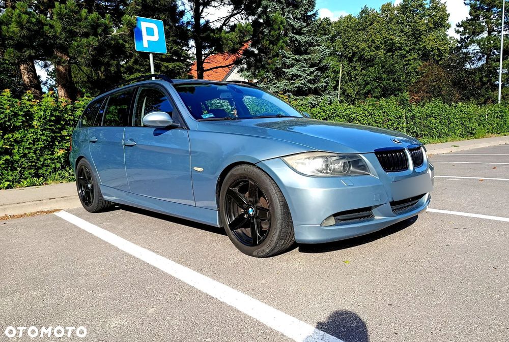 BMW Seria 3 318d - 21