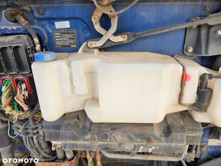 ZBIORNICZEK ZBIORNIK PŁYNU DO SPRYSKIWACZY IVECO EUROCARGO 02-15 rok - 2