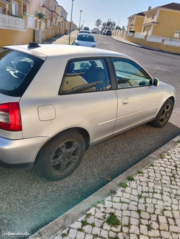 Audi A3 1.6 FSI Sport - 4