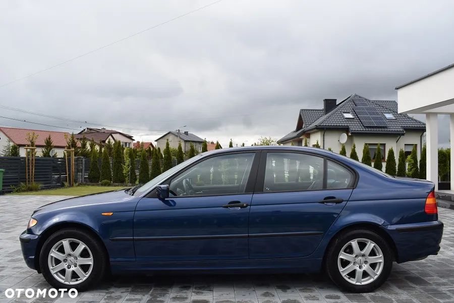 BMW Seria 3 318i - 3