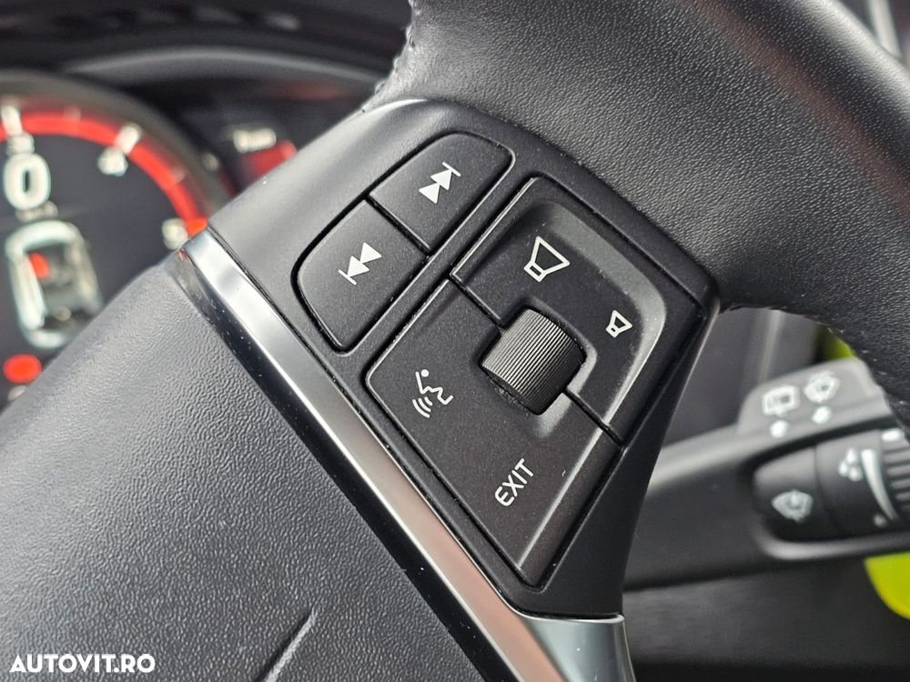 Volvo V40 D2 Geartronic Momentum - 17