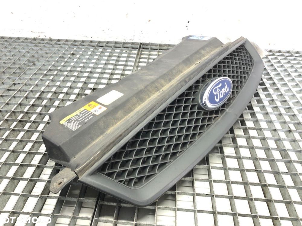 ATRAPA GRILL  FORD FOCUS II (DA_, HCP, DP) 2004 - 2013 1.6 74 kW [100 KM] benzyna 2004 - 2012 - 3