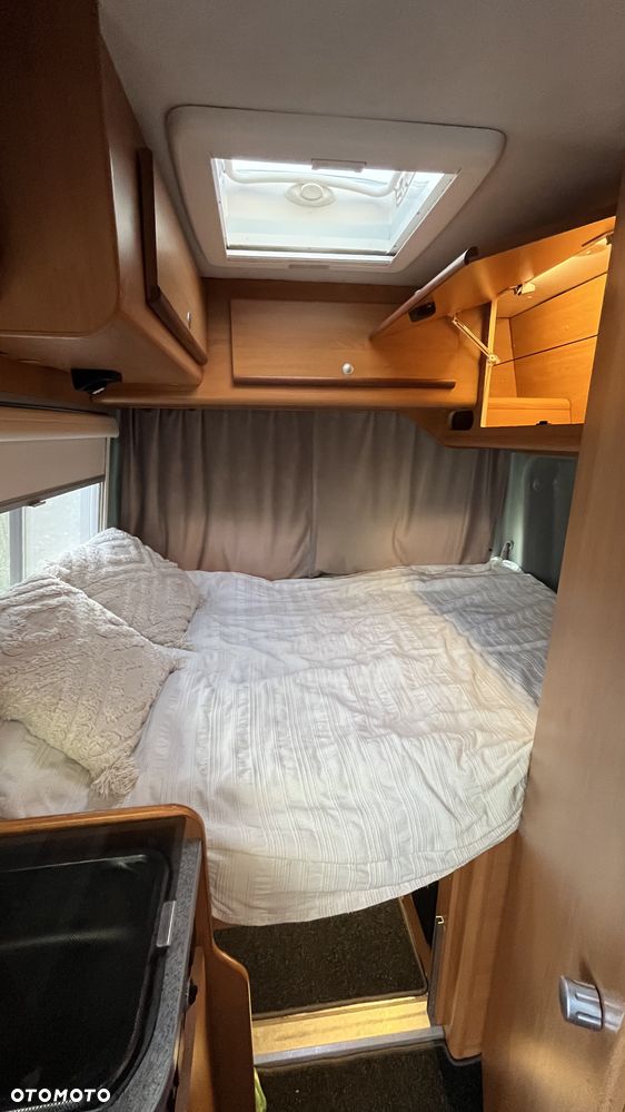 Ford Dethleffs Globecar KamperVan - 9