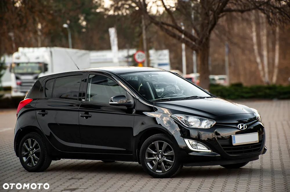 Hyundai i20 1.2 Trend - 14