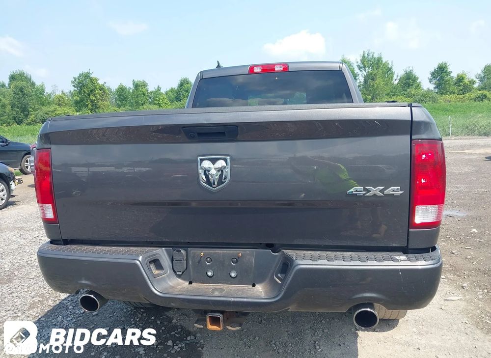 Dodge RAM 5.7 4x4 - 24