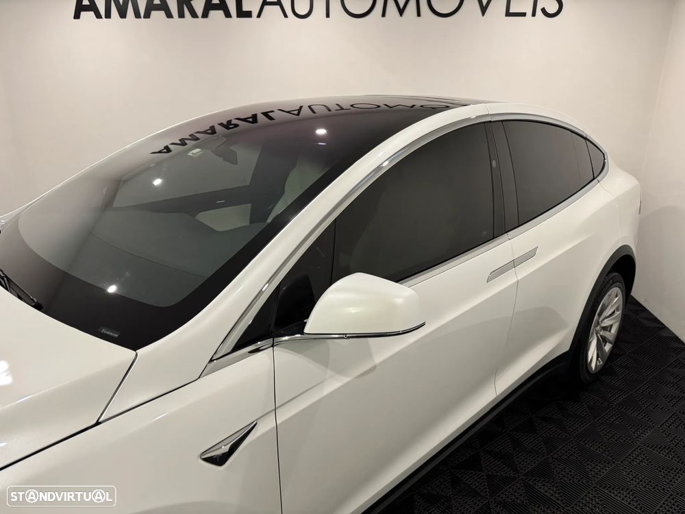 Tesla Model X 100 kWh Long Range AWD - 17