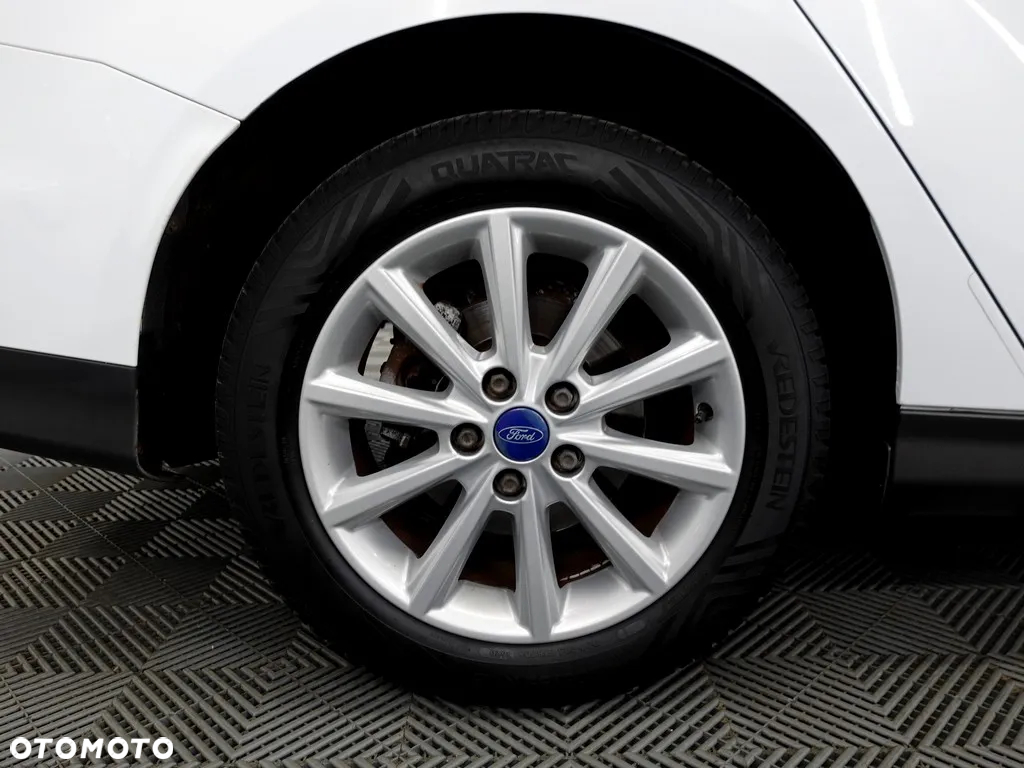 Ford Focus 2.0 TDCi Titanium ASS - 27