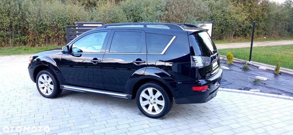 Mitsubishi Outlander - 6