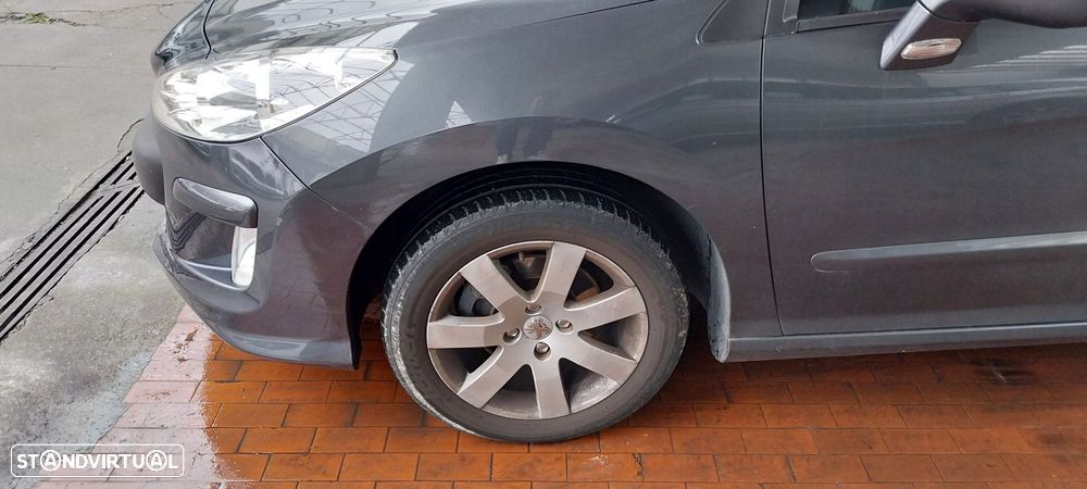 Peugeot 308 1.4 16V Premium - 2