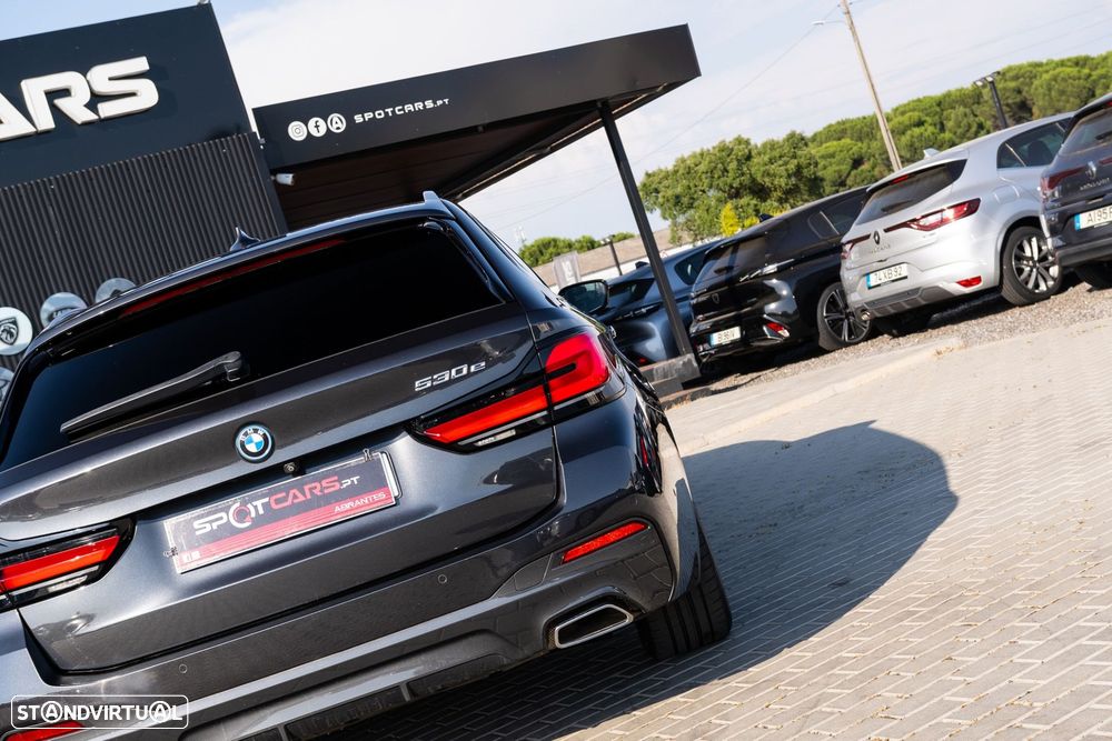 BMW 530 e Pack Desportivo M - 9