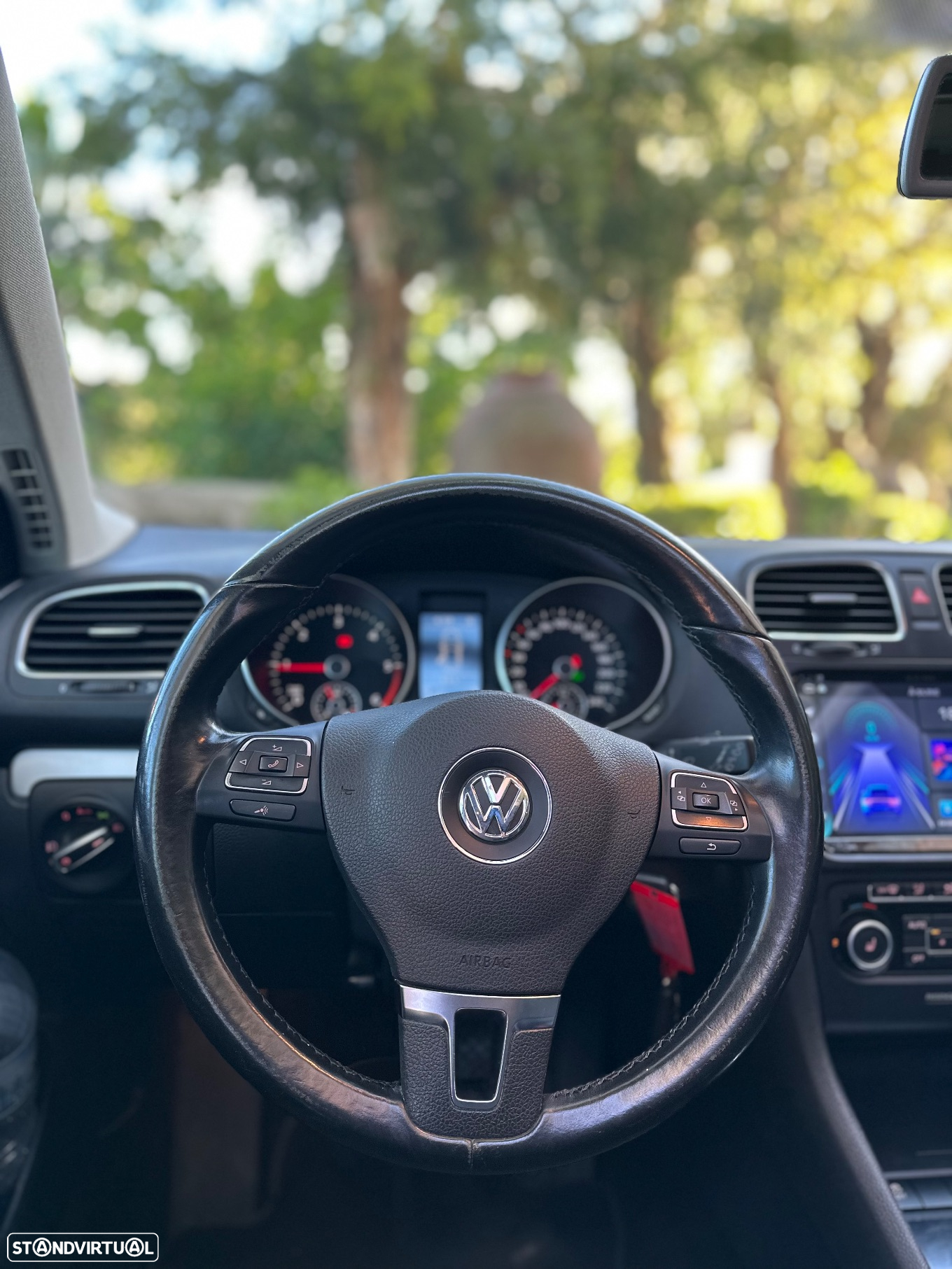 VW Golf 2.0 TDi BlueMotion Confortline DSG - 13
