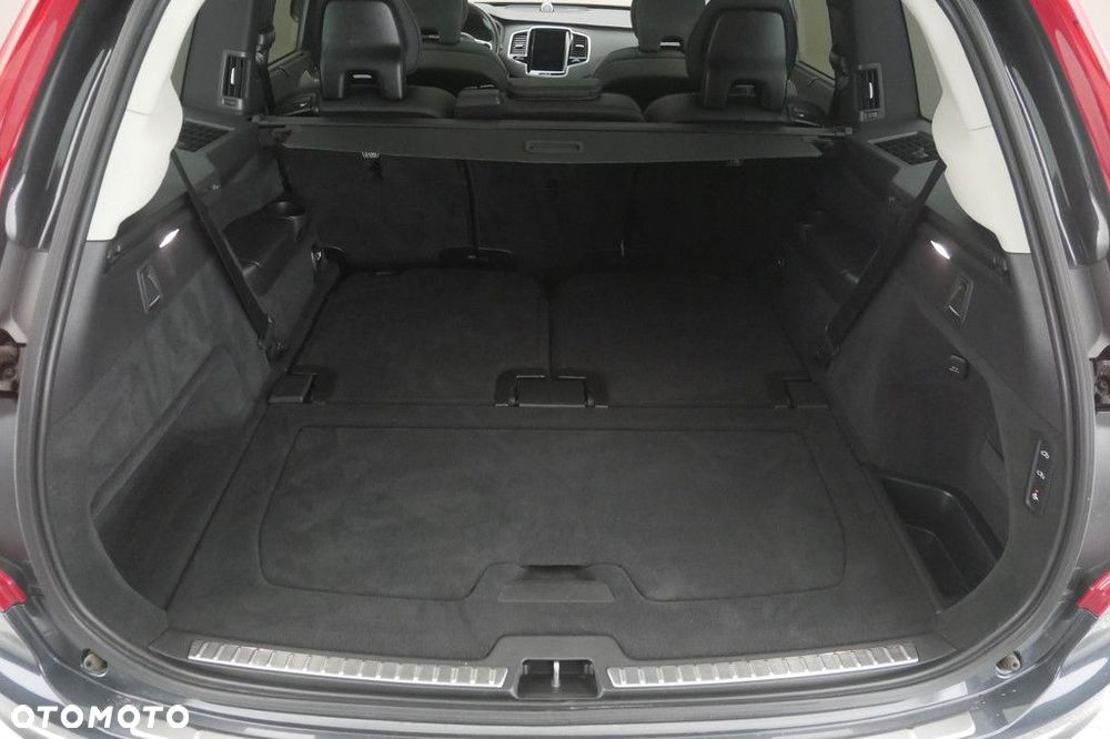 Volvo XC 90 - 16