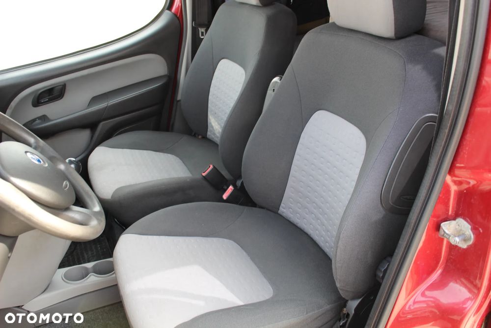 Fiat Doblo - 12