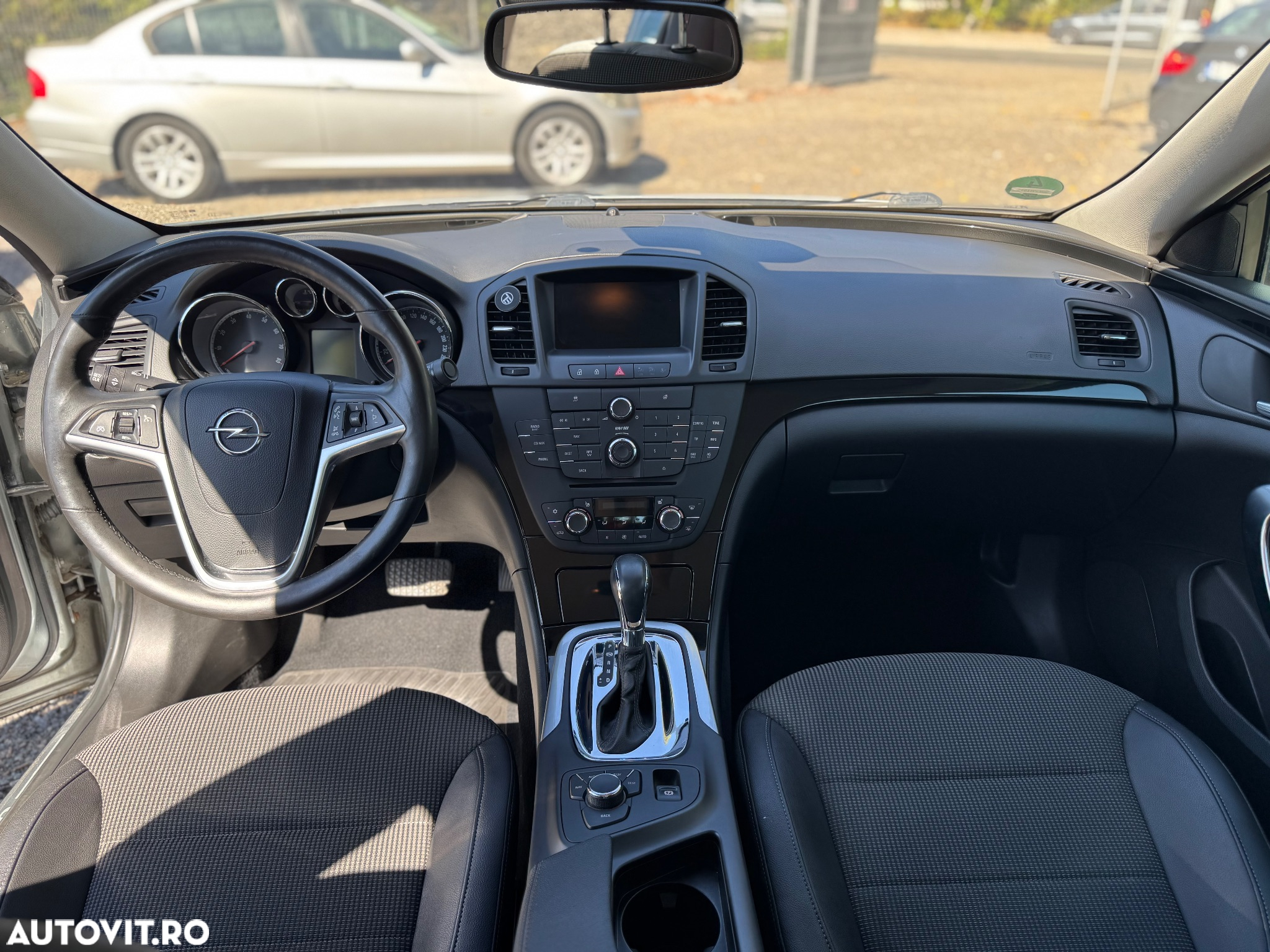 Opel Insignia 2.0 Turbo Aut. Innovation - 9