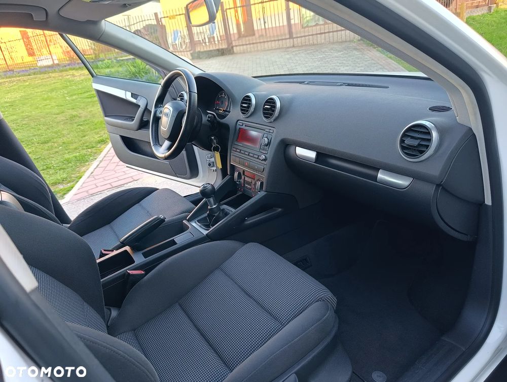 Audi A3 Sportback 2.0 TDI Attraction - 37