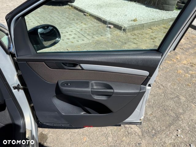 Volkswagen Sharan - 33