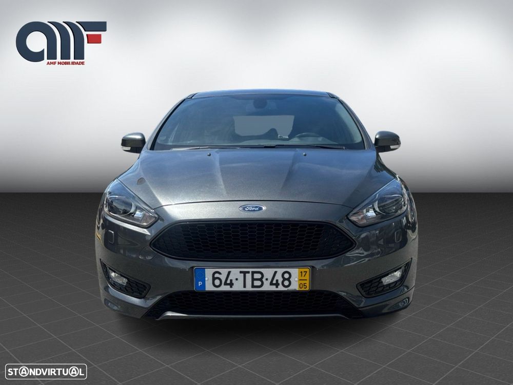 Ford Focus 1.5 TDCi ECOBlue ST-Line - 4