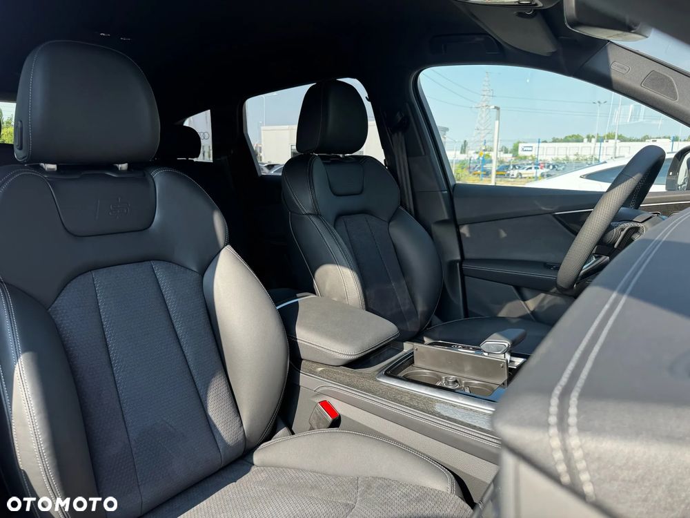 Audi Q7 TFSI e PHEV 290 kW Quattro S Line Tiptr - 39
