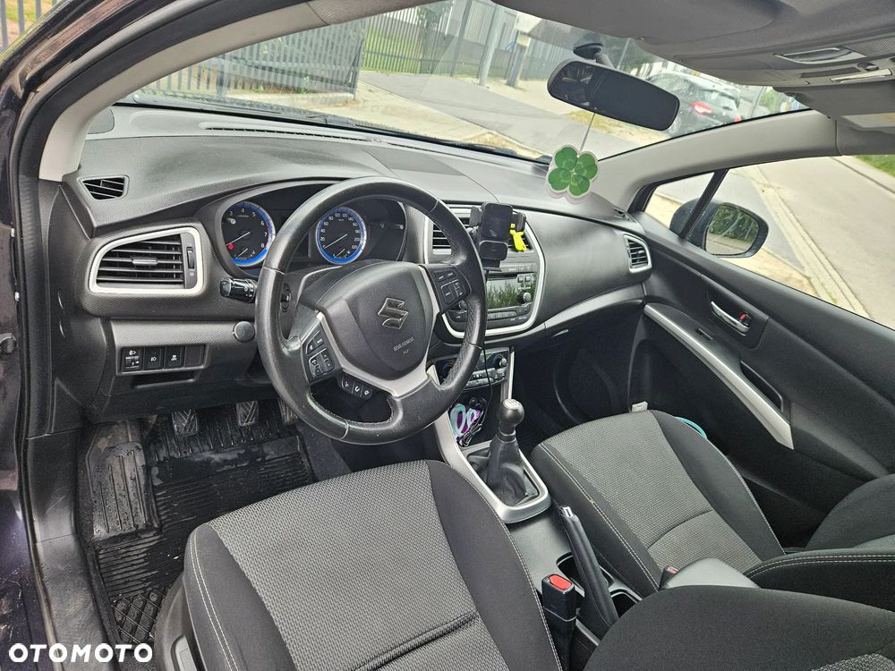 Suzuki SX4 S-Cross 1.6 Premium - 8