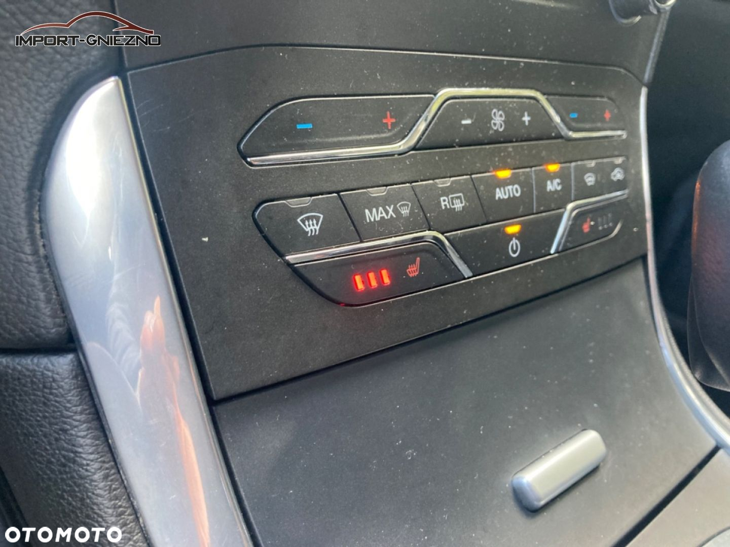 Ford S-Max - 22