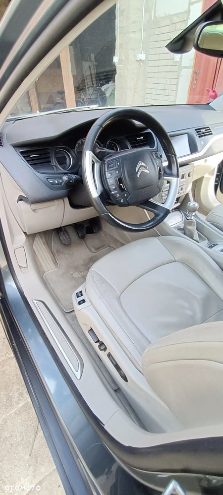 Citroën C5 2.0 HDi Exclusive - 8