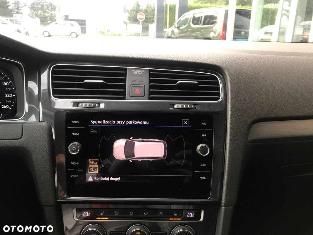 Volkswagen Golf 1.6 TDI BMT Comfortline - 25