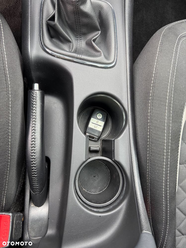 Kia Ceed 1.6 CRDi 136 ISG GT Line - 28
