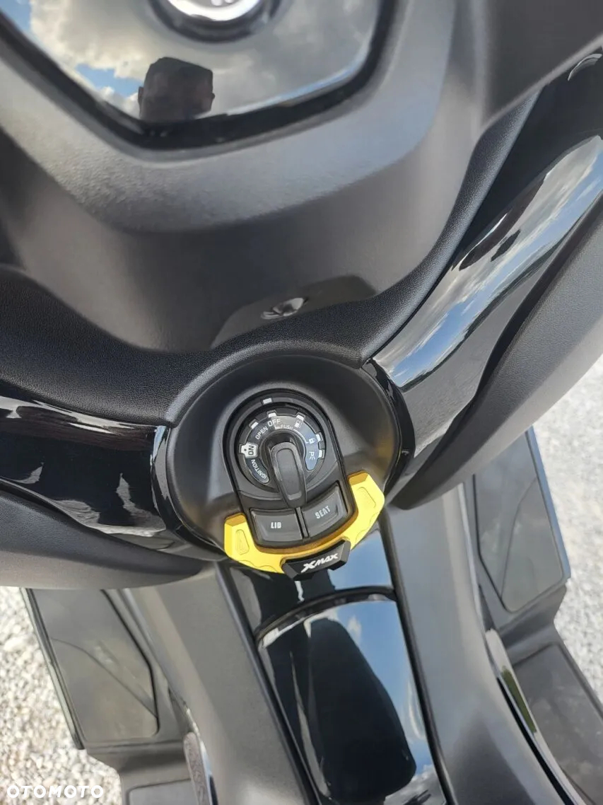 Yamaha X-max - 5