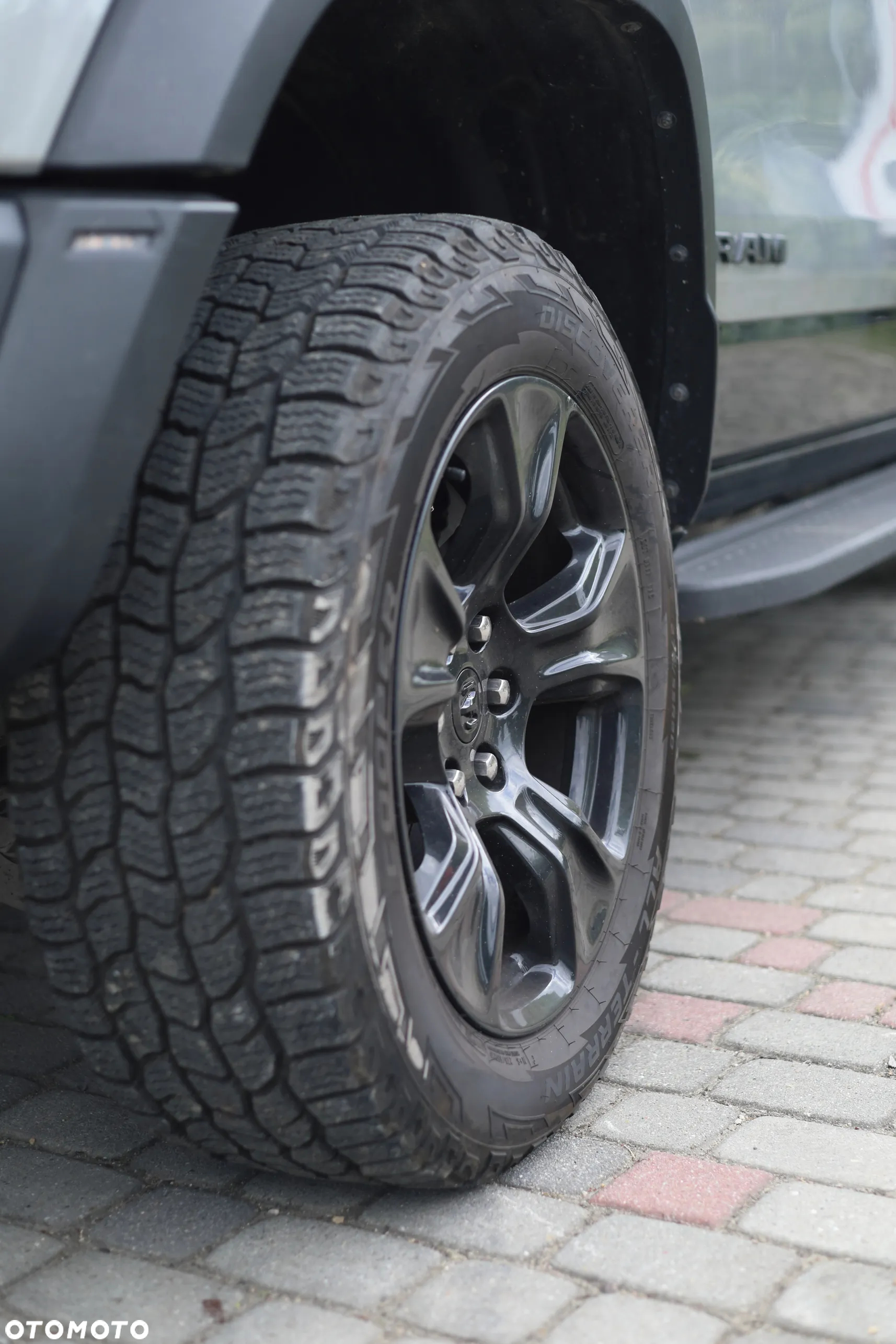 Dodge RAM TRX - 16
