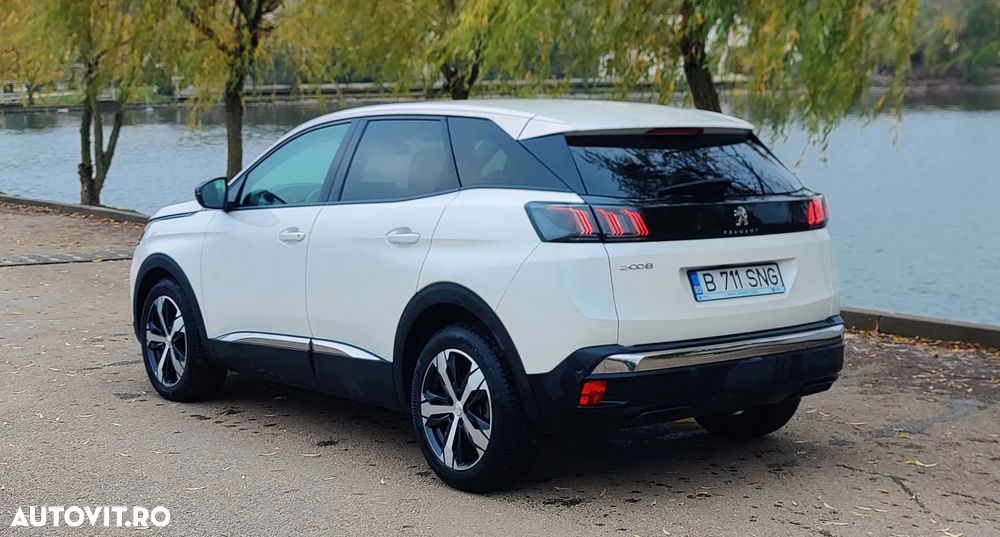 Peugeot 3008 1.5 BlueHDI 130 EAT8 Allure Pack - 4