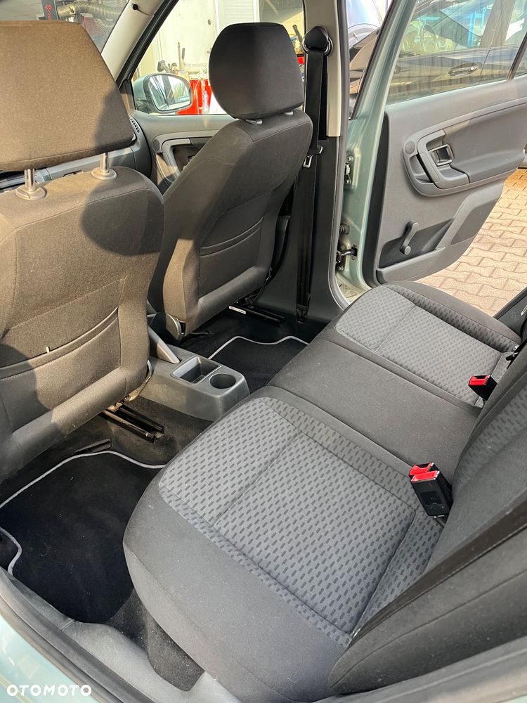 Skoda Fabia 1.2 TSI Active - 12