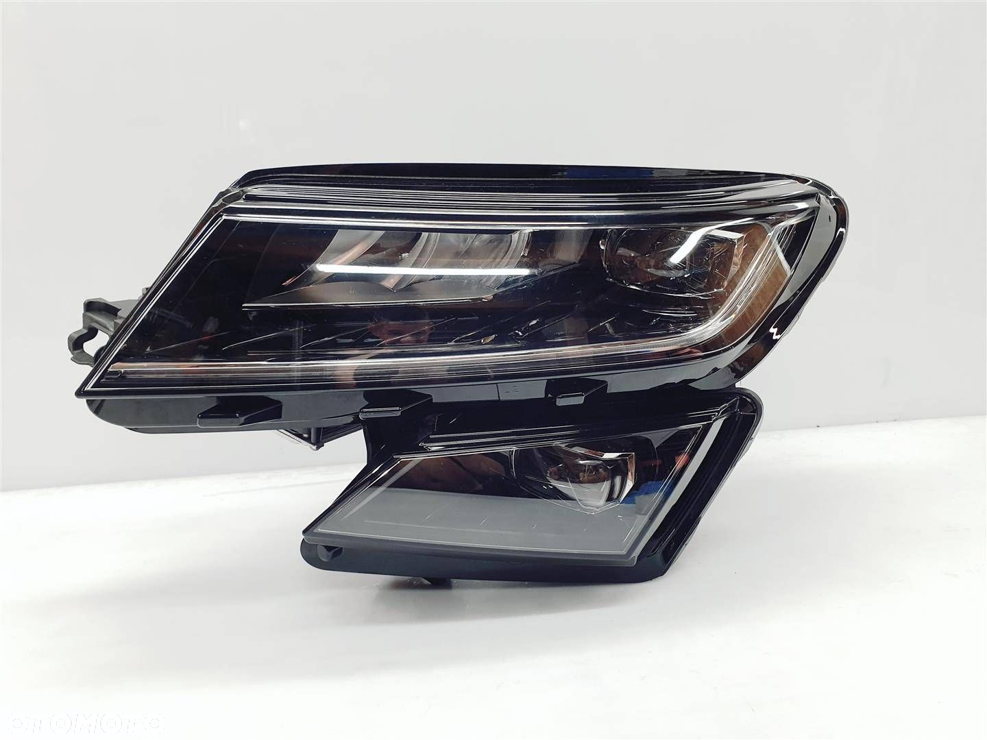 SKODA KODIAQ 17-21r LEWA LAMPA PRZÓD FULL LED ORY EU - 2