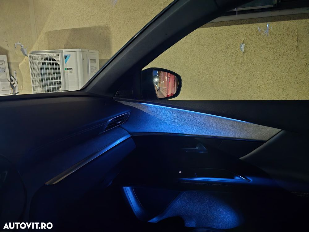 Peugeot 3008 1.2 PureTech 130 EAT8 GT - 18