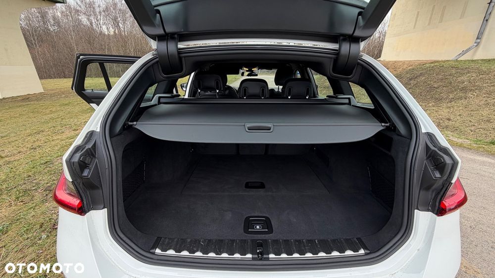 BMW Seria 3 320d Sport Line Shadow sport - 36