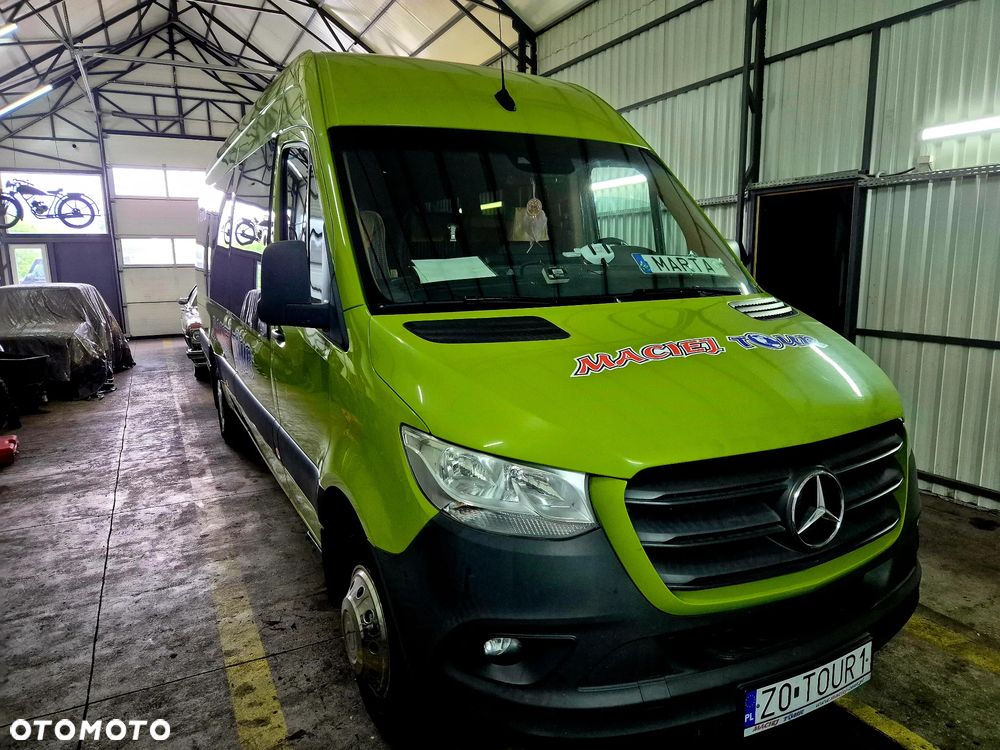 Mercedes-Benz Sprinter - 2