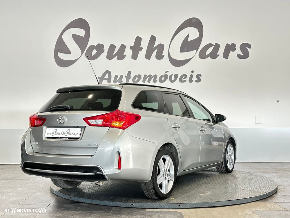 Toyota Auris Touring Sports 1.4 D-4D Comfort+Pack Sport - 4