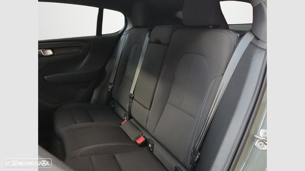 Volvo C40 Recharge Extended Range Plus - 17