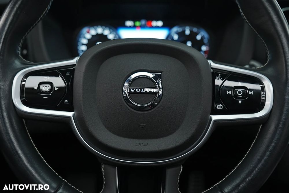 Volvo XC 60 B4 D AWD Geartronic RDesign - 24