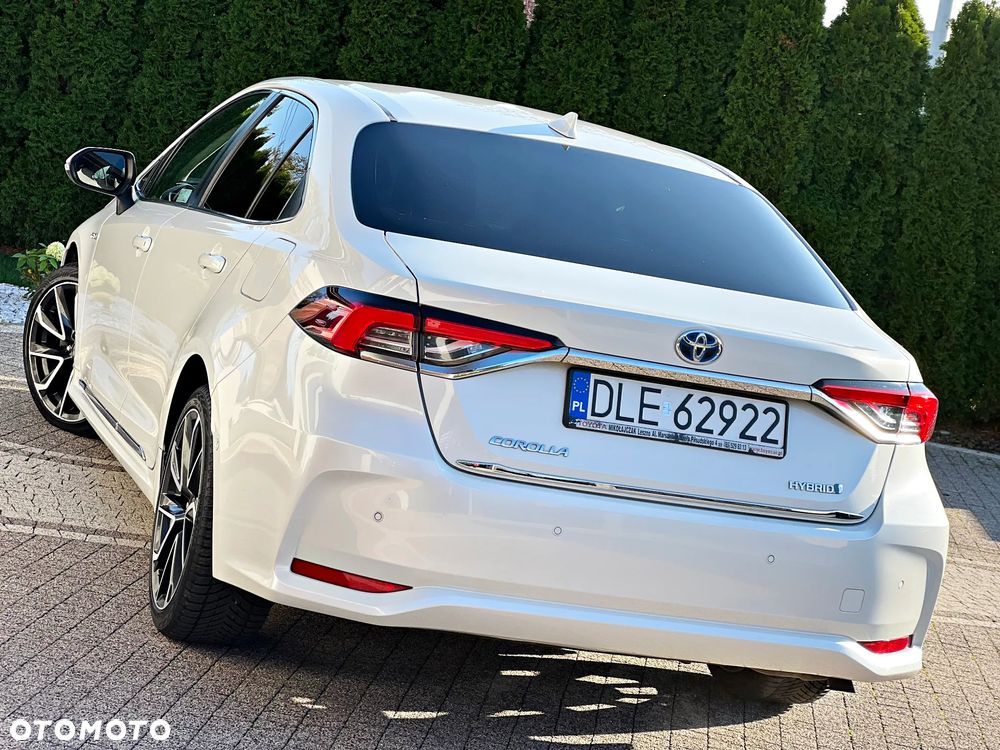 Toyota Corolla 1.8 Hybrid Executive - 24