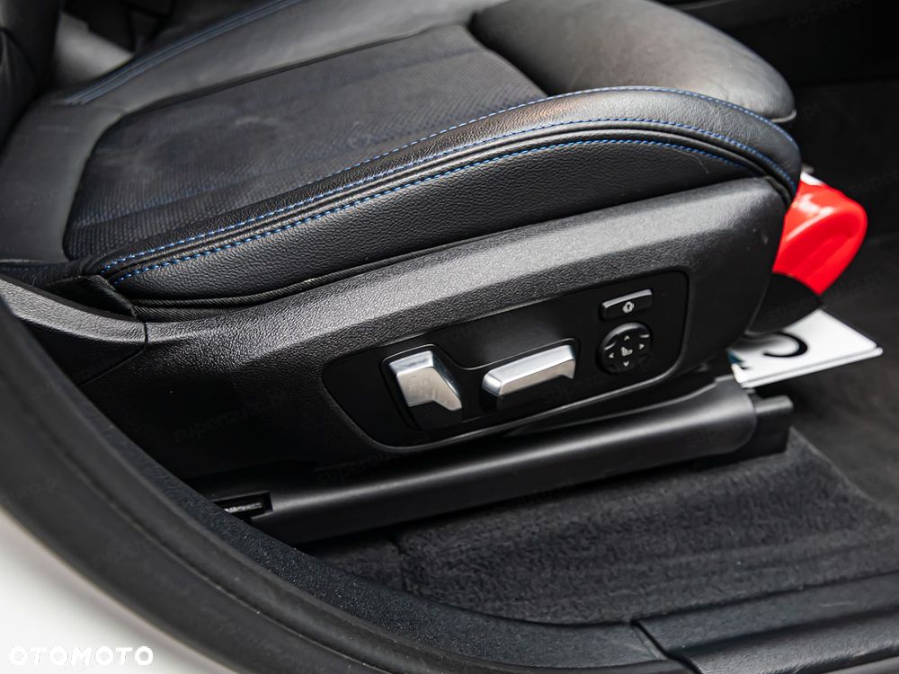 BMW X4 xDrive20d - 8