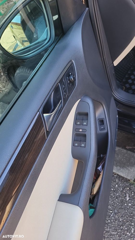 Volkswagen Jetta ver-2-0-tdi-dsg-bluemotion-technologie - 9