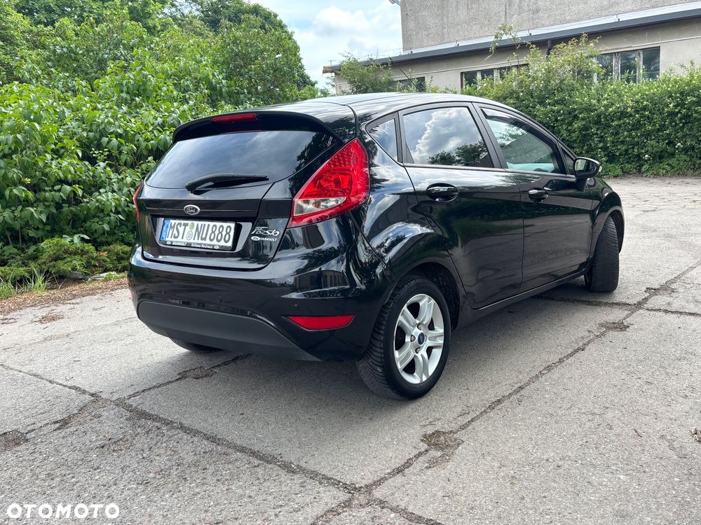Ford Fiesta 1.25 Champions Edition - 35