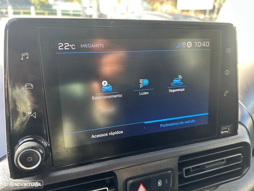 Peugeot Rifter 1.5 BlueHDi Allure EAT8 - 17