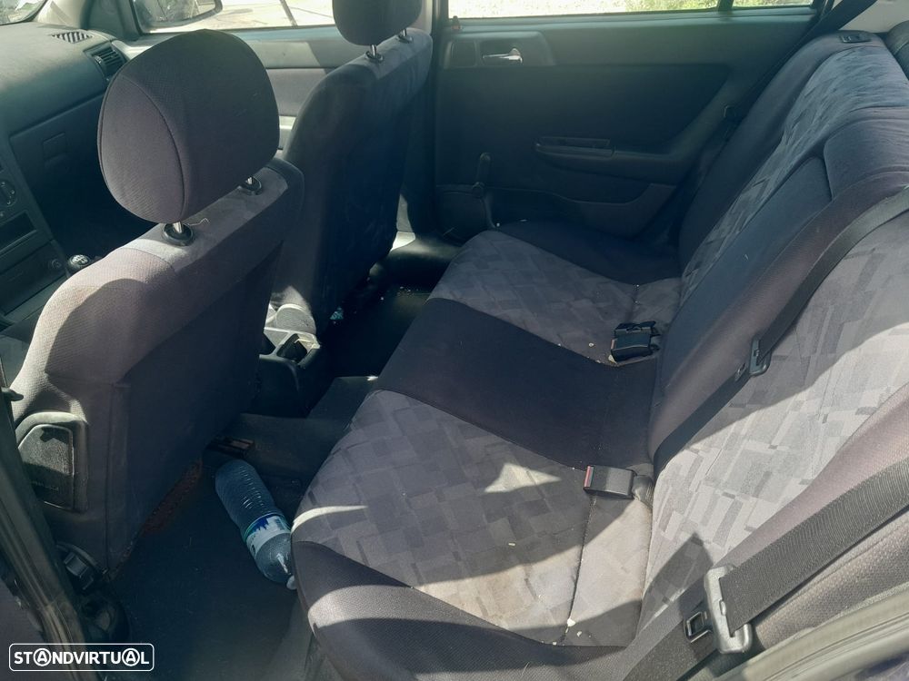 Opel Astra - 4