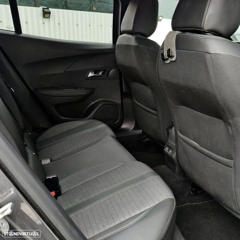 Peugeot 2008 1.2 PureTech Allure - 15