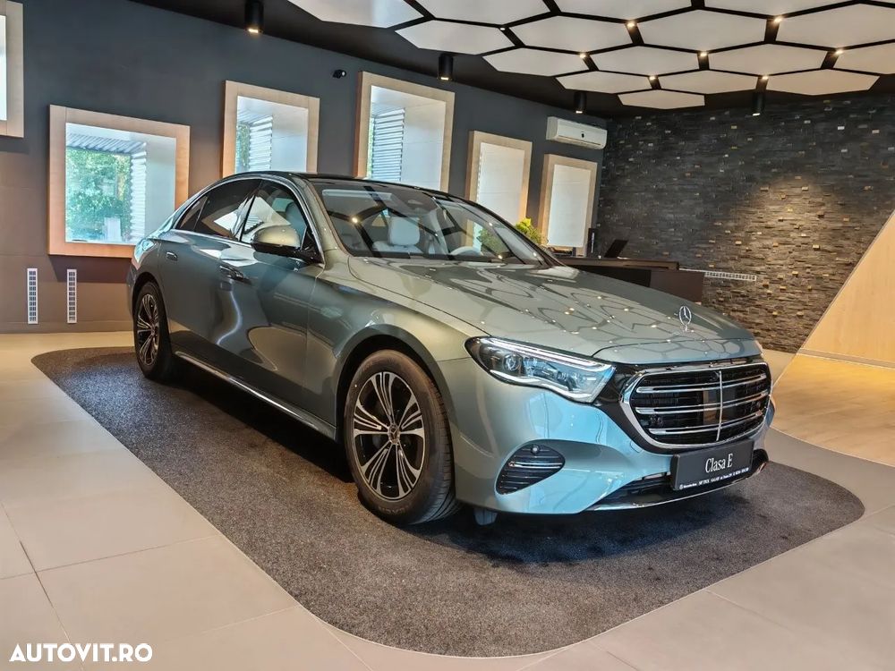 Mercedes-Benz E 200 4Matic 9G-TRONIC Exclusive - 1