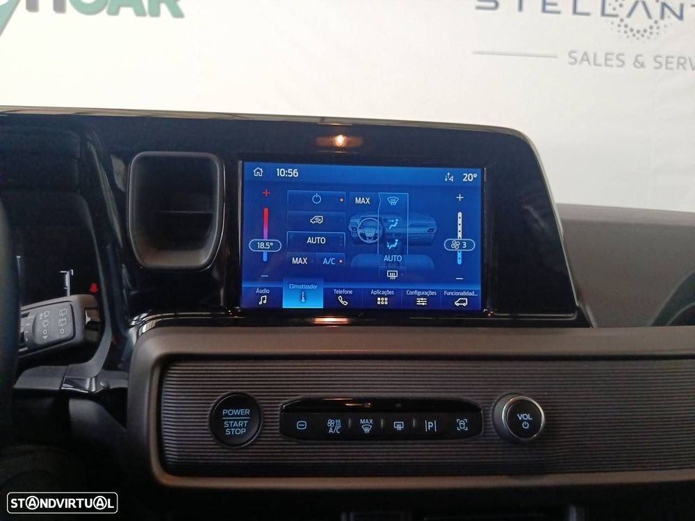 Ford Tourneo Courier 1.0 EcoBoost Titanium - 22