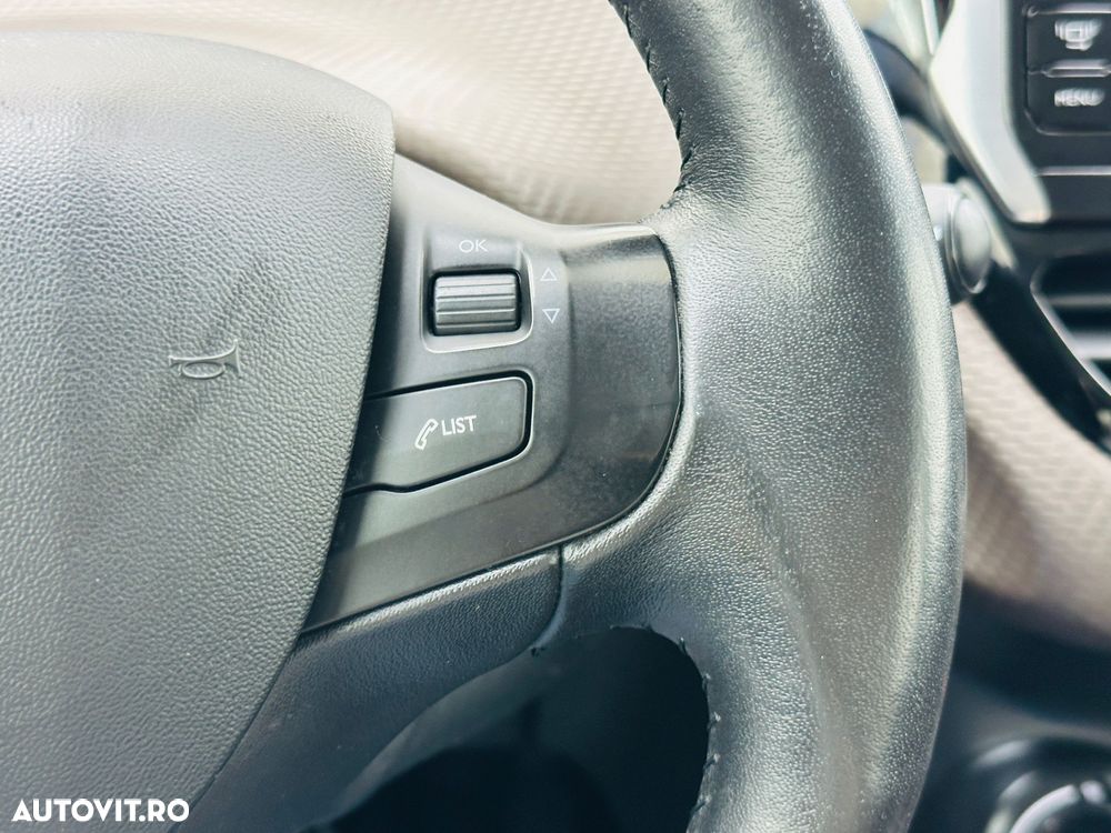 Peugeot 2008 e-HDi FAP 92 STOP & START Active - 26