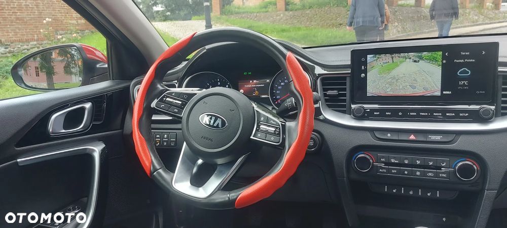 Kia XCeed 1.6 CRDi PLATINUM EDITION - 32